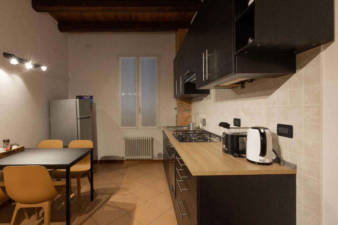 Appartamento La Corte Nascosta โบโลญญา ภายนอก รูปภาพ